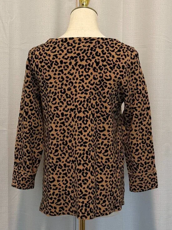 Cynthia Rowley Leopard Print Crew Neck Sweater M Soft Knit - Picture 2 of 10